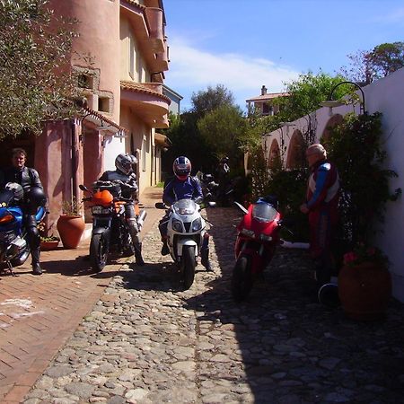 Locanda Tipica Sa Corte Oliena Exteriér fotografie