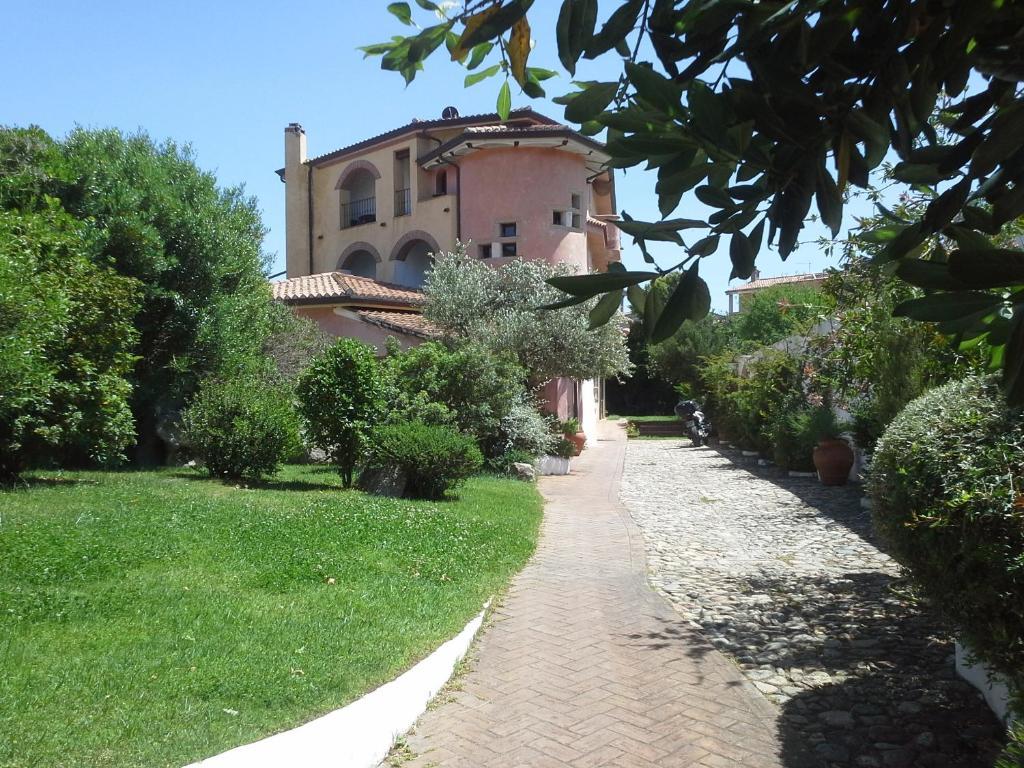 Locanda Tipica Sa Corte Oliena Exteriér fotografie