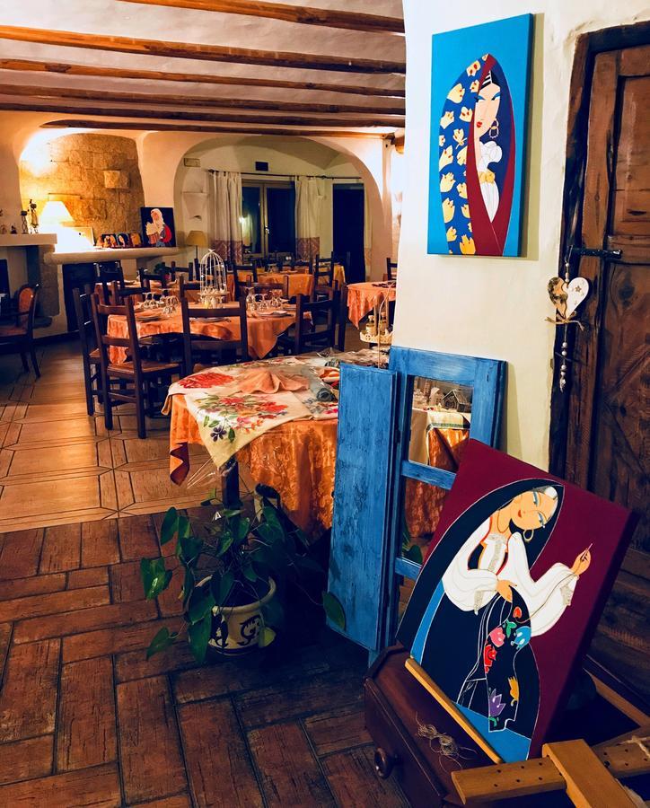 Locanda Tipica Sa Corte Oliena Exteriér fotografie
